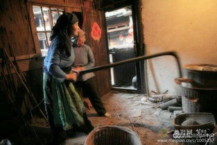 匠心守藝 新羅區(qū)八旬老人鄧永森復(fù)活千年谷礱，再現(xiàn)古老碾米智慧